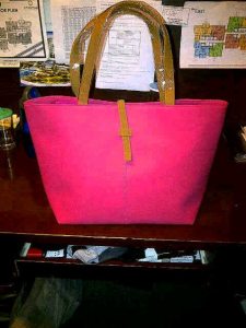 tote pink